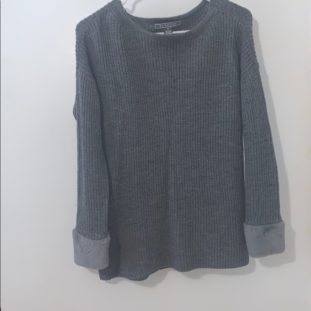 Grey sweater with faux fur cuffs